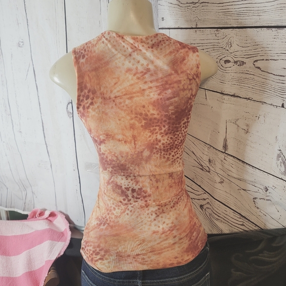 Sweet Pea Sleeveless Blouse - light colors - Picture 5 of 8